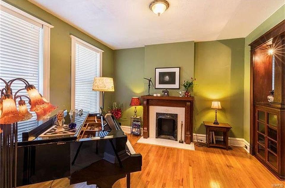 1st image of 3834 Juniata St #1
