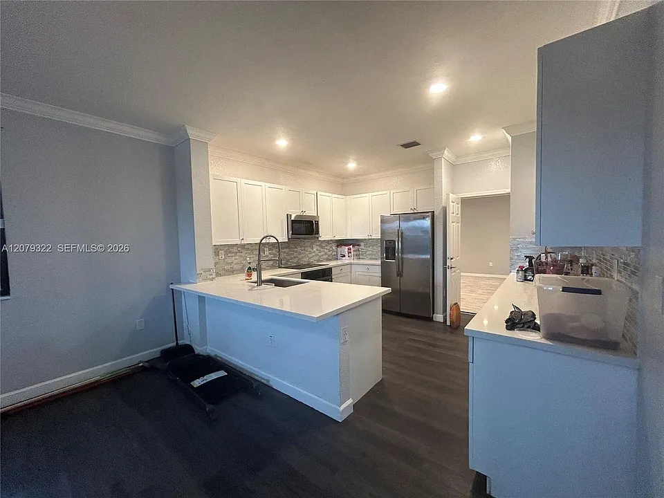 181 NE 25th Ter #0
