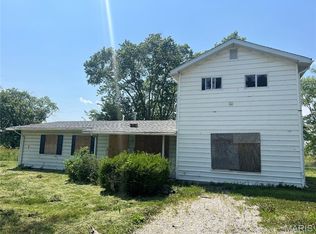 741 Saint Martin Dr, Cahokia, IL 62206