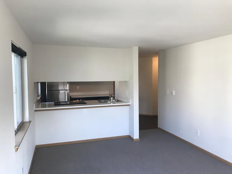 4225 7th Ave NE — Photo 11