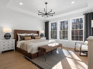 114 Orchard Dr #8, Sudbury, MA 01776