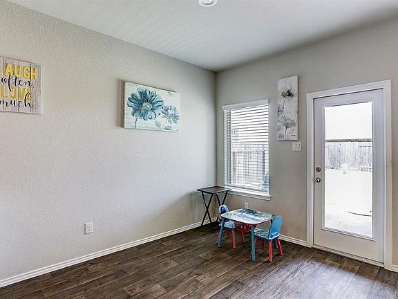 5th image of 21615 Victoria Harbor Dr