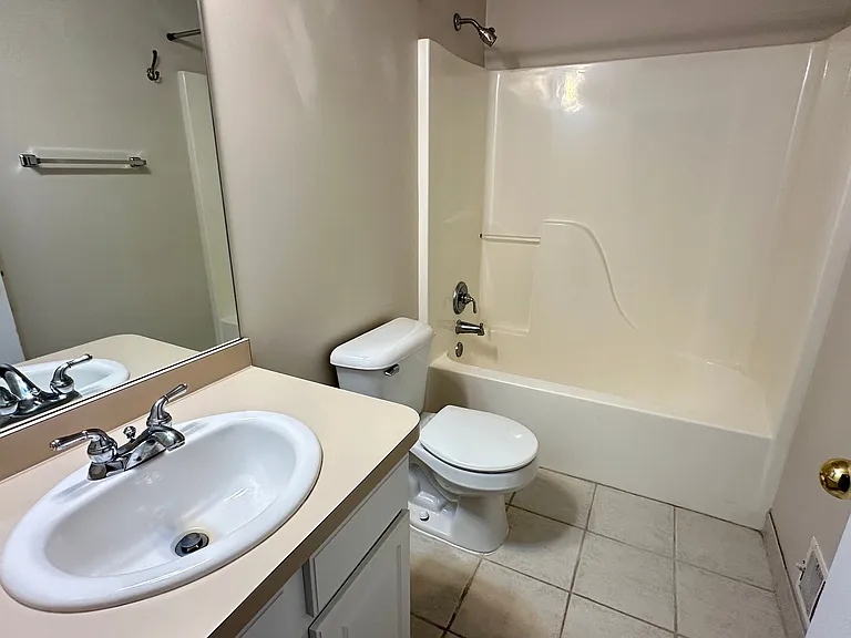 5555 Woodruff Shore Dr — Photo 35