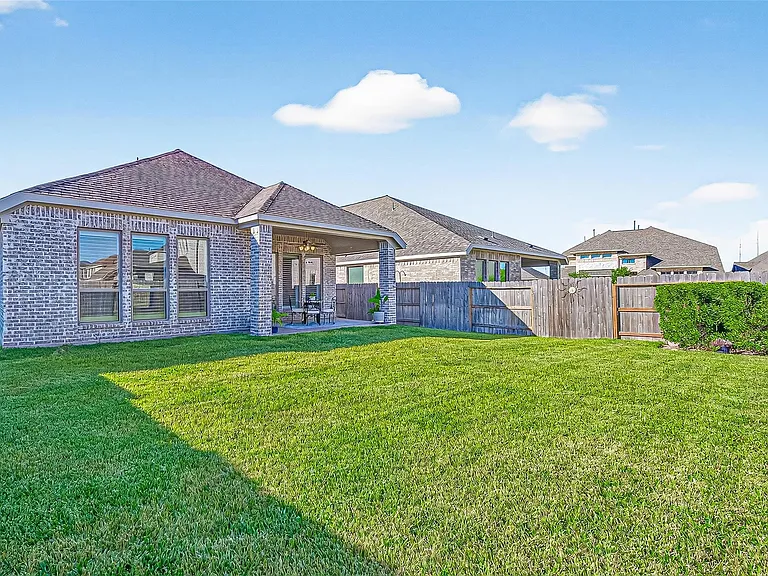 8922 Flounder Ridge Dr — Photo 44