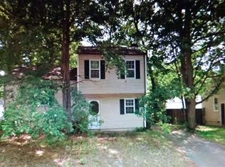 9536 Bent Wood Ln, North Chesterfield, VA 23237