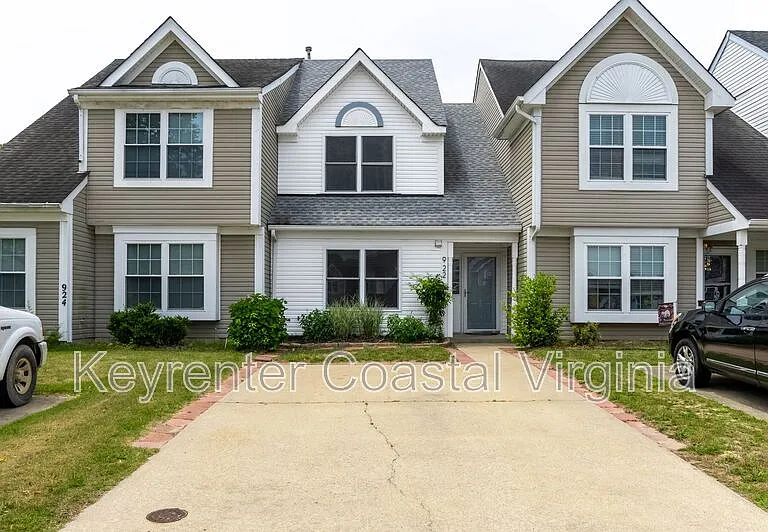 922 Pocahontas Ct — Photo 1
