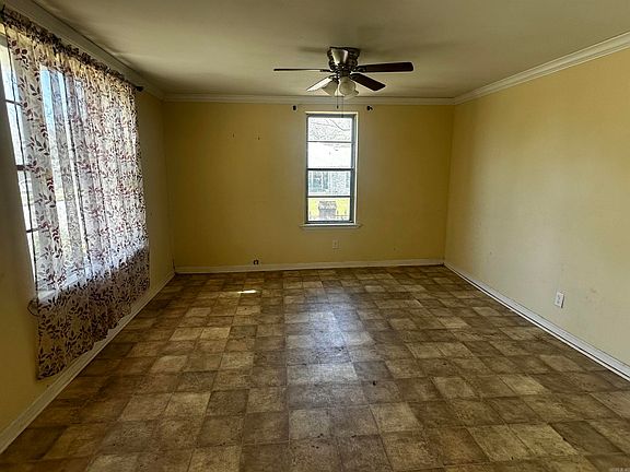 5th image of 4322 W 17th St