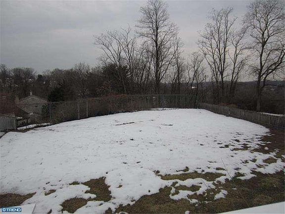 4th image of 337 Crescent Hill Dr