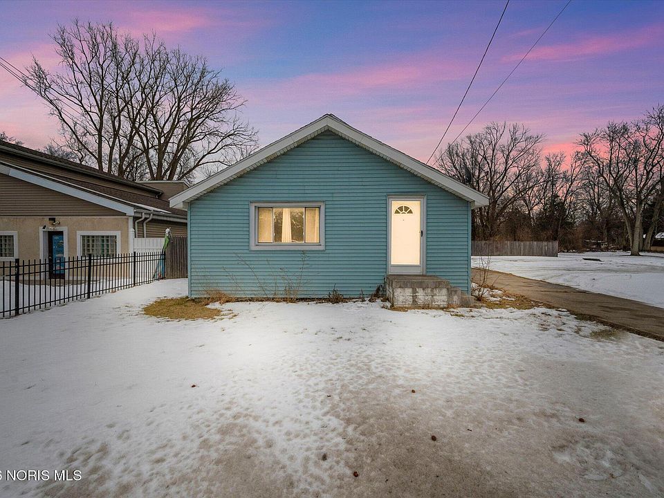 1st image of 607 S McCord Rd