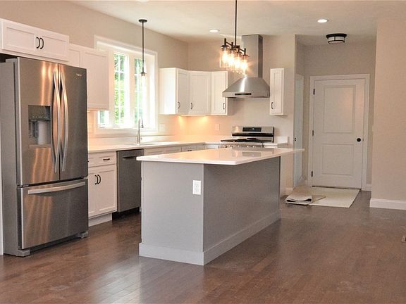 5th image of 5 Stillwater Ln Lot 4