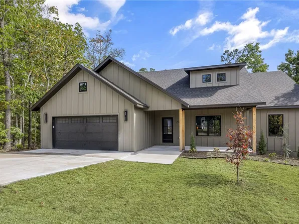 25 Salisbury Dr, Bella Vista, AR 72714