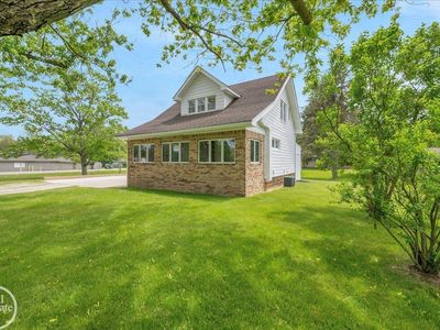 4013 W Water St, Port Huron, MI, 48060
