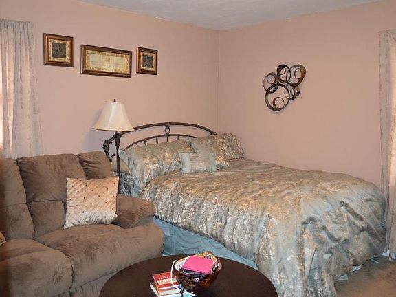 5th image of 5511 N Garden Ln