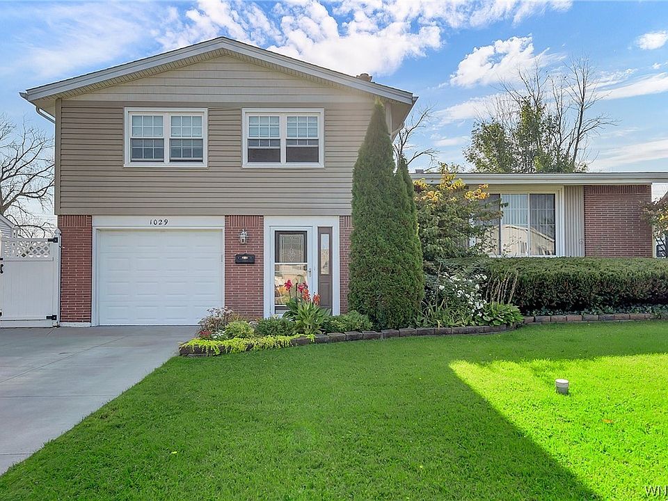 1st image of 1029 Carter Dr