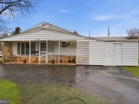 2nd image of 820 Auburn Rd