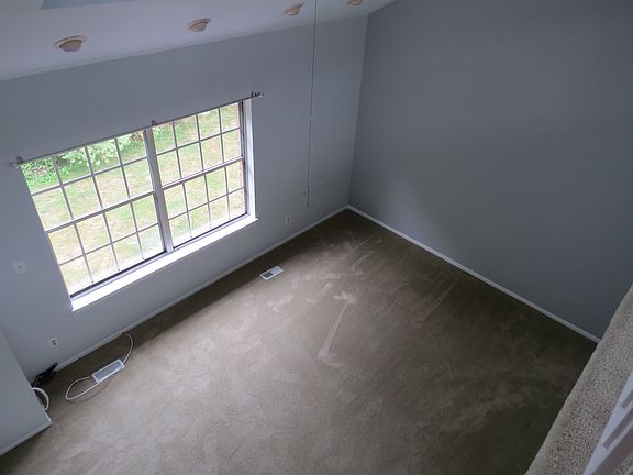 High Vaulted ceilings 