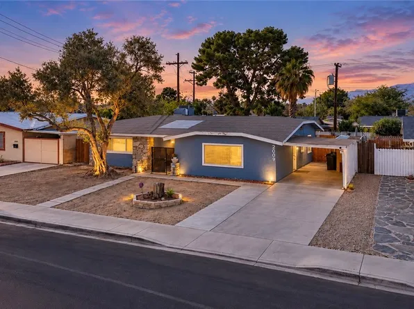 2009 N Michael Way, Las Vegas, NV 89108