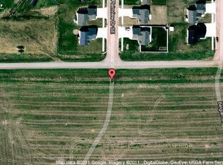 2811 Plainview Dr SE, Mandan, ND 58554