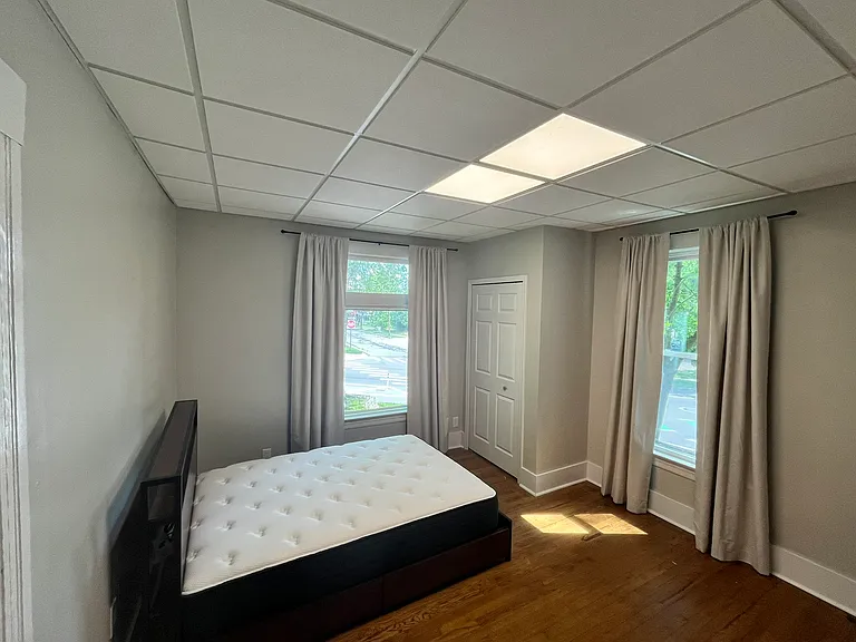 701 Washtenaw Ave #1 — Photo 17