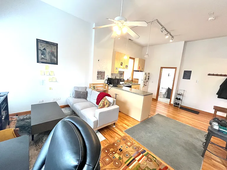 1363 N Bosworth Ave #4 — Photo 7