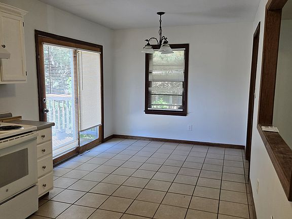 5th image of 13326 Donnelly Ave