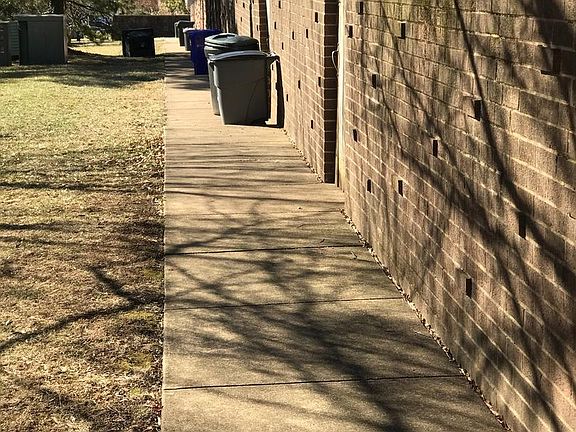 3rd image of 4531 Maxfield Dr