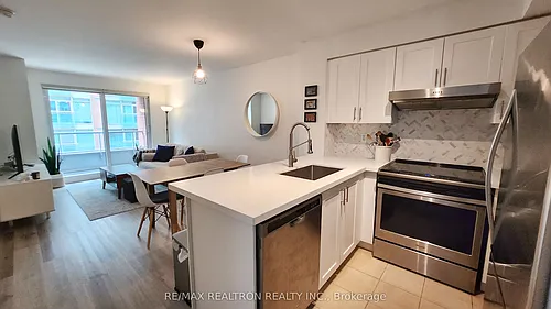 230 King St E #511 Photo 1