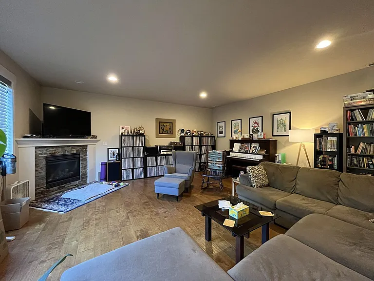 9304 N Macrum Ave — Photo 16