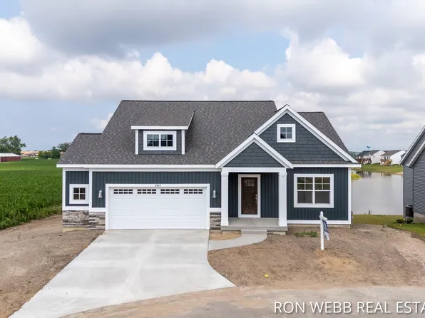 3607 Garner Dr, Zeeland, MI 49464