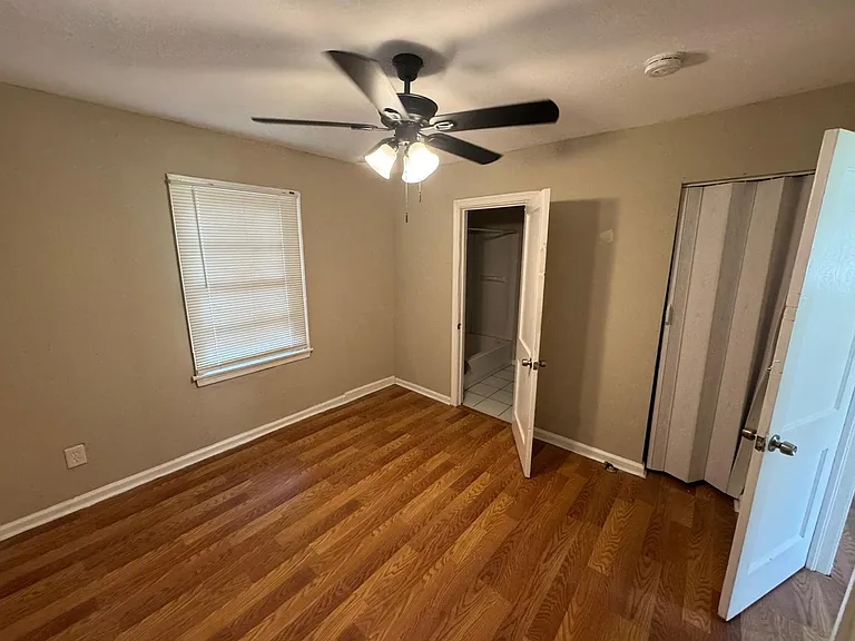 1073 Haywood Rd — Photo 3