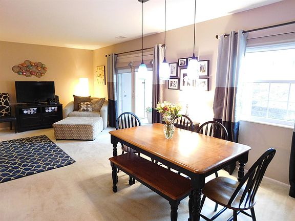 5th image of 8796 Carrousel Park Cir Unit 134