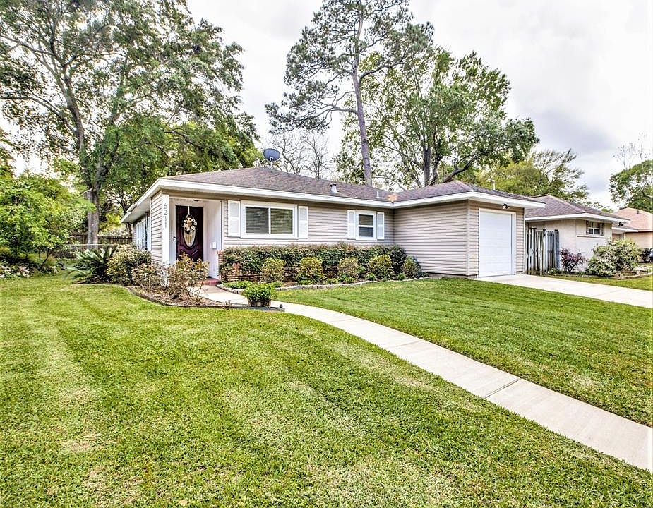 1st image of 6211 Wynnwood Ln