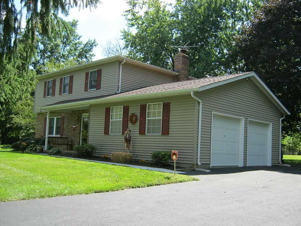 1st image of 7885 Fairlawn Dr