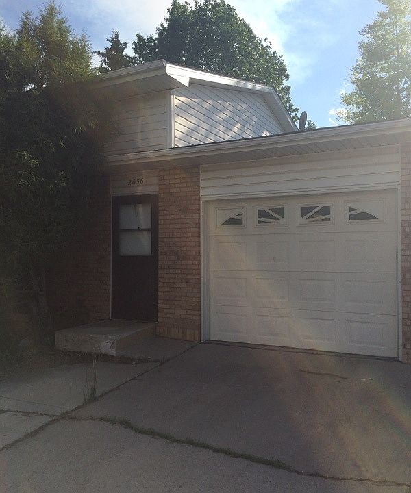1st image of 2056 Newton Dr