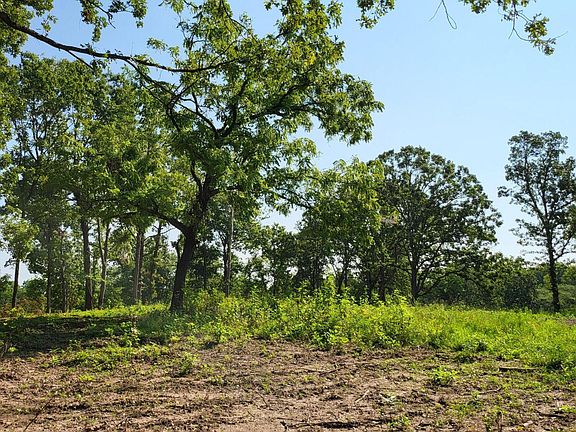 3rd image of 000 Wayside Trail