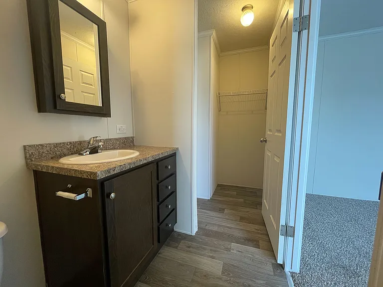 38000 Le Chateau Blvd #521 — Photo 18