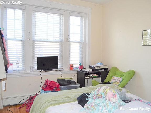 4th image of 69 Babcock St APT 5M