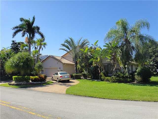 1st image of 7655 NW 87th Ave