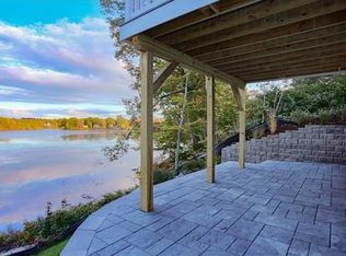 62 Lakeside Dr, Shrewsbury, MA 01545