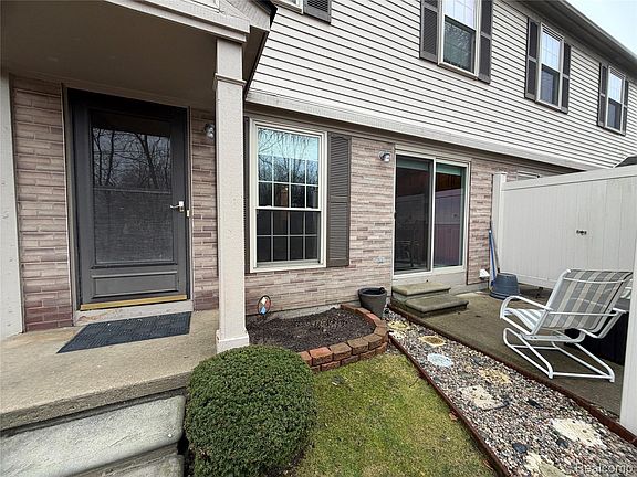 2nd image of 3041 High Pointe Ridge Rd