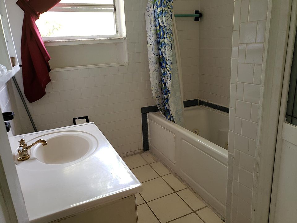 1st image of 4012 Garden Ave
