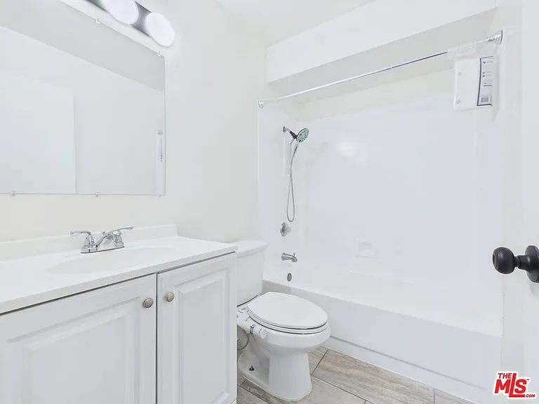 236 S Avenue 55 #C — Photo 7