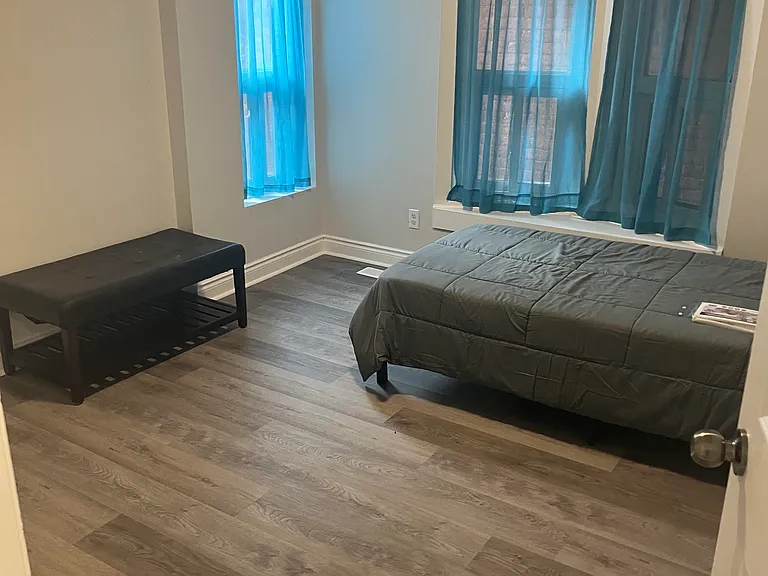 188 Wellington St N #1 — Photo 7