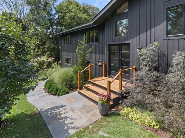 44 Tory Hill Lane, Norwalk, CT 06853