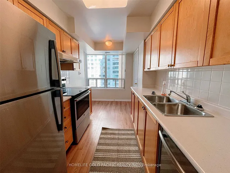 8 Hillcrest Ave #1007 — Photo 5