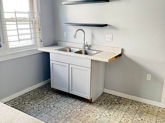 5th image of 3951 E 120th St