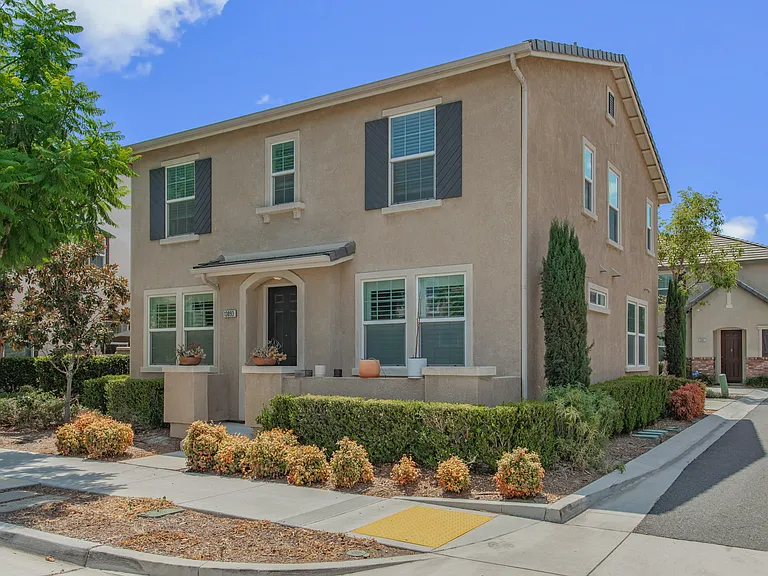 13093 Sugarloaf Dr — Photo 3