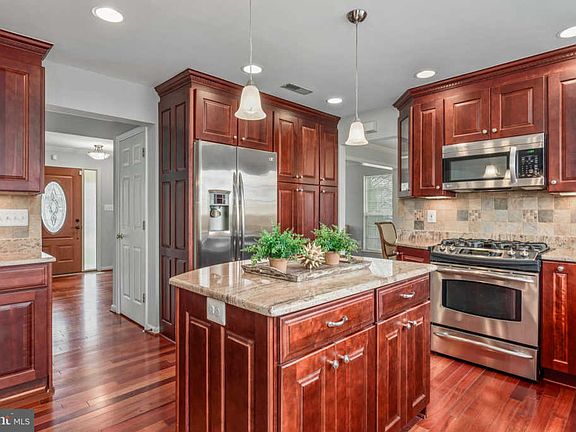 5th image of 20611 Coppersmith Dr