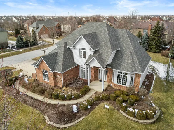 3815 Landsdown Ave, Naperville, IL 60564