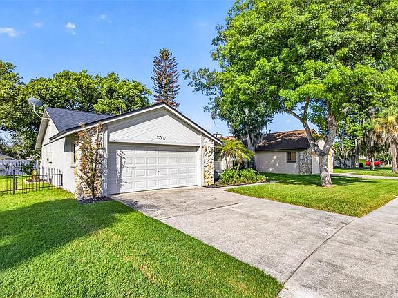 4th image of 670 STANHOPE DRIVE